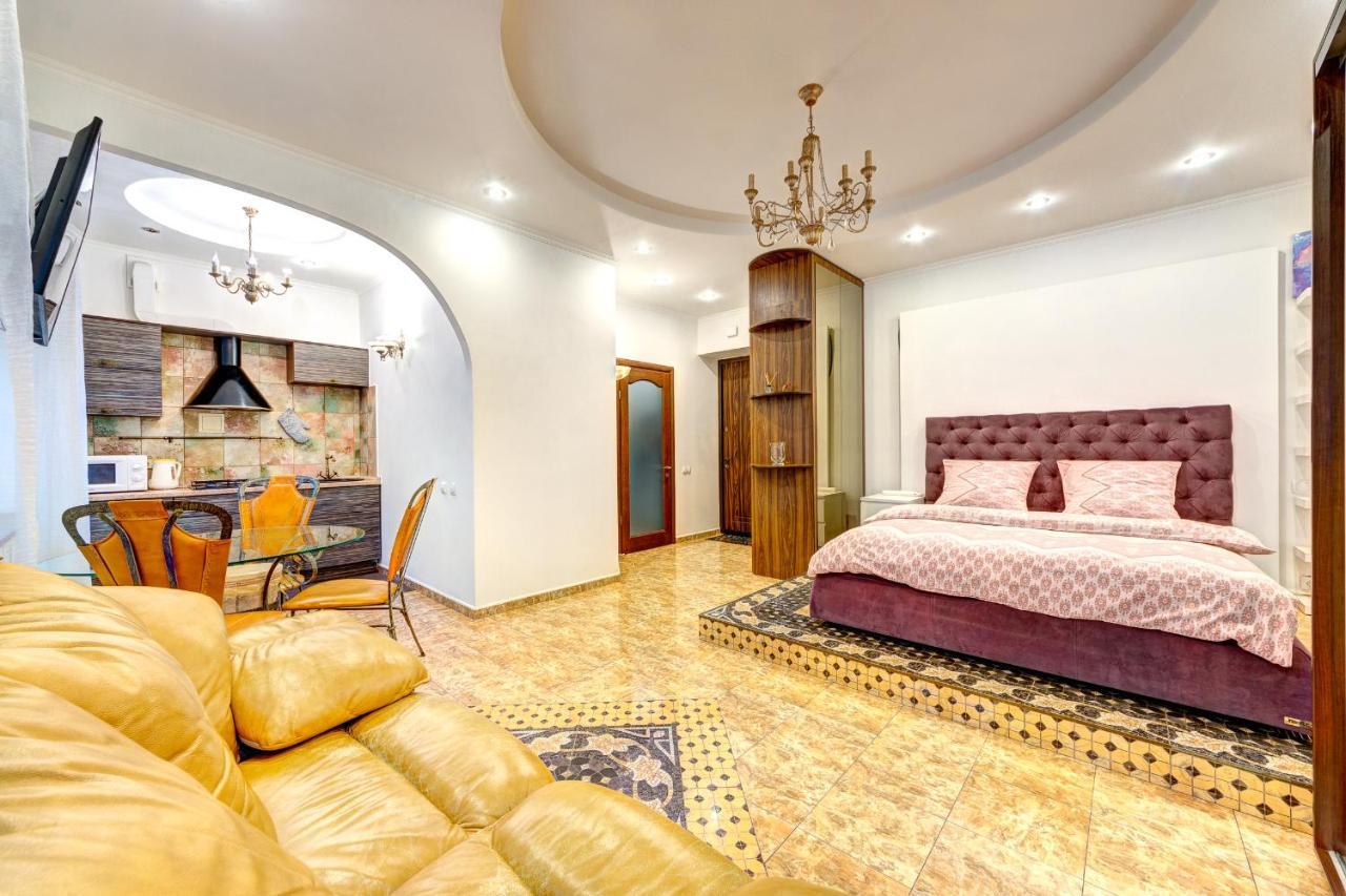 світло! Vip In The Druzhby Narodiv Metro Station Apartment Kyiv