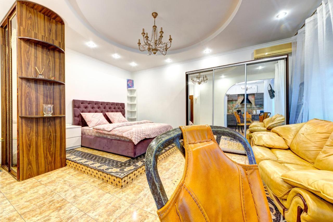 Apartment світло! Vip In The Druzhby Narodiv Metro Station Kyiv